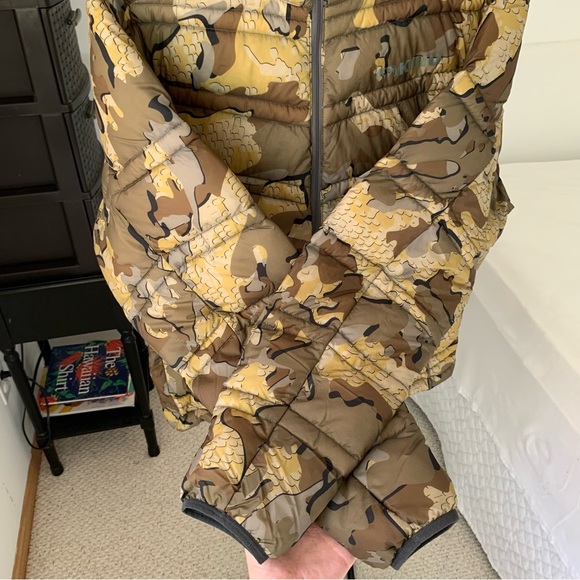 Kuiu Super Down Ultra Puffer Jacket Camo Men’s Large - Picture 4 of 13